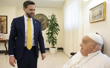 Vicepresidente de EU minimiza diferencias políticas con el Papa
