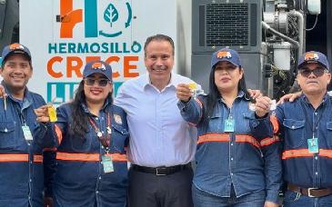 Entrega Antonio&nbsp;Astiazarán cinco barredoras para mejorar servicios públicos en Hermosillo