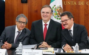 Ebrard pide que lo borren de la lista de aspirantes presidenciales para 2030