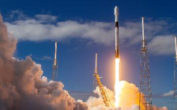 China lanza 18 satélites de internet de órbita polar