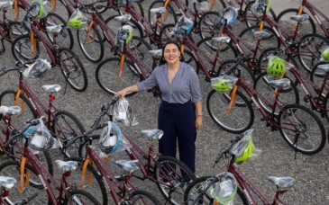 Entregan bicicletas a jóvenes de Centros de Bienestar Juvenil