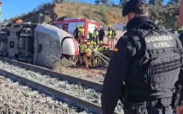 Sube a 39 la cifra de muertos por accidente de trenes en España