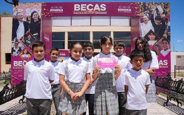 Gobierno de Sonora lanza convocatoria de becas para estudiantes de primaria y secundaria, ciclo 2025-2026