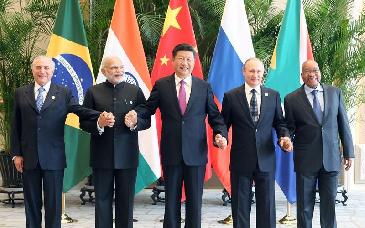 BRICS encabezan la venta de bonos del Tesoro a un año del regreso de Trump