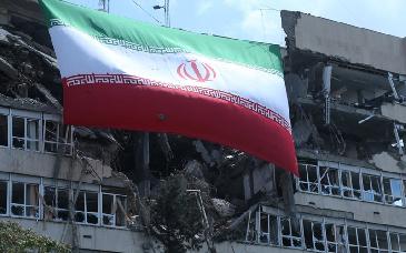 Irán niega ataques a Emiratos Árabes Unidos y advierte respuesta “contundente”
