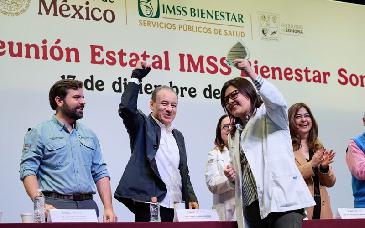 Encabeza Alfonso Durazo toma de protesta de 125 especialistas y personal de enfermería de IMSS Bienestar en Sonora