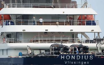 Crucero 'MV Hondius' llega a Rotterdam, donde cumplirán cuarentena por hantavirus sus 27 ocupantes