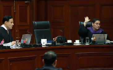 SCJN declara inconstitucional norma del IMSS, pero acota beneficio a niñas y niños