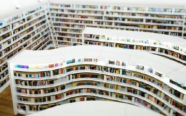 La trampa de la autoayuda: por qué sentir que avanzas no significa que estés cambiando