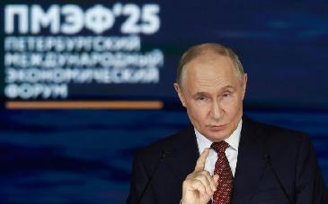 Putin promete modernización militar y nuevo modelo económico global en foro de San Petersburgo