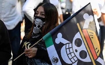 Encapuchados provocan destrozos en el Zócalo y Suprema Corte durante marcha la Generación Z