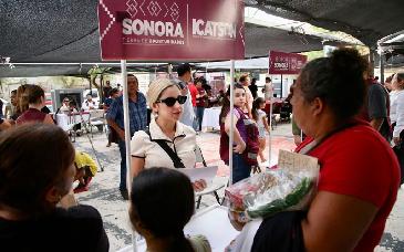 Más de 30 dependencias ofrecen trámites y servicios gratuitos en parque Los Urbanizadores