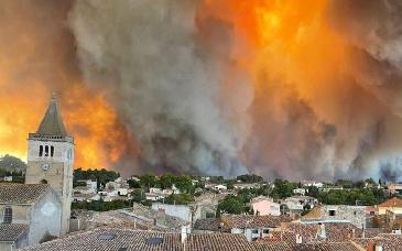 Gigantesco incendio forestal ha consumido 16 mil hectáreas al sur de Francia