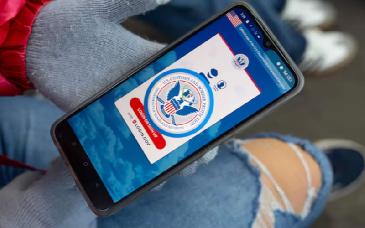 Estados Unidos lanza campaña para que inmigrantes indocumentados se autodeporten usando app oficial