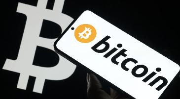 Caída de Bitcoin por Debilidad de Demanda y Liquidez