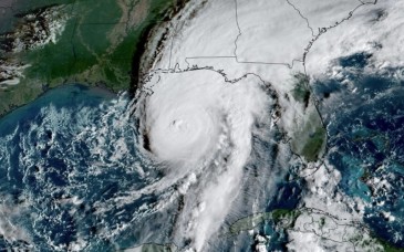 Huracán Isaías alcanza categoría 3 y amenaza Florida y Alabama