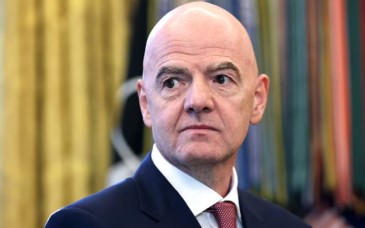 UEFA acusa a Infantino de promover un precio fraudulento en fallida operación comercial de FIFA