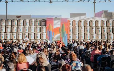 Toño Astiazarán arranca instalación de 3 mil 300 tinacos gratuitos